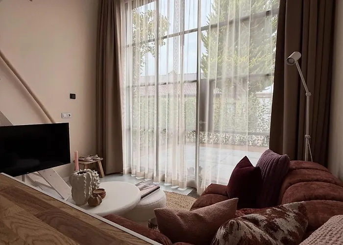 Blush Bed and Breakfast *